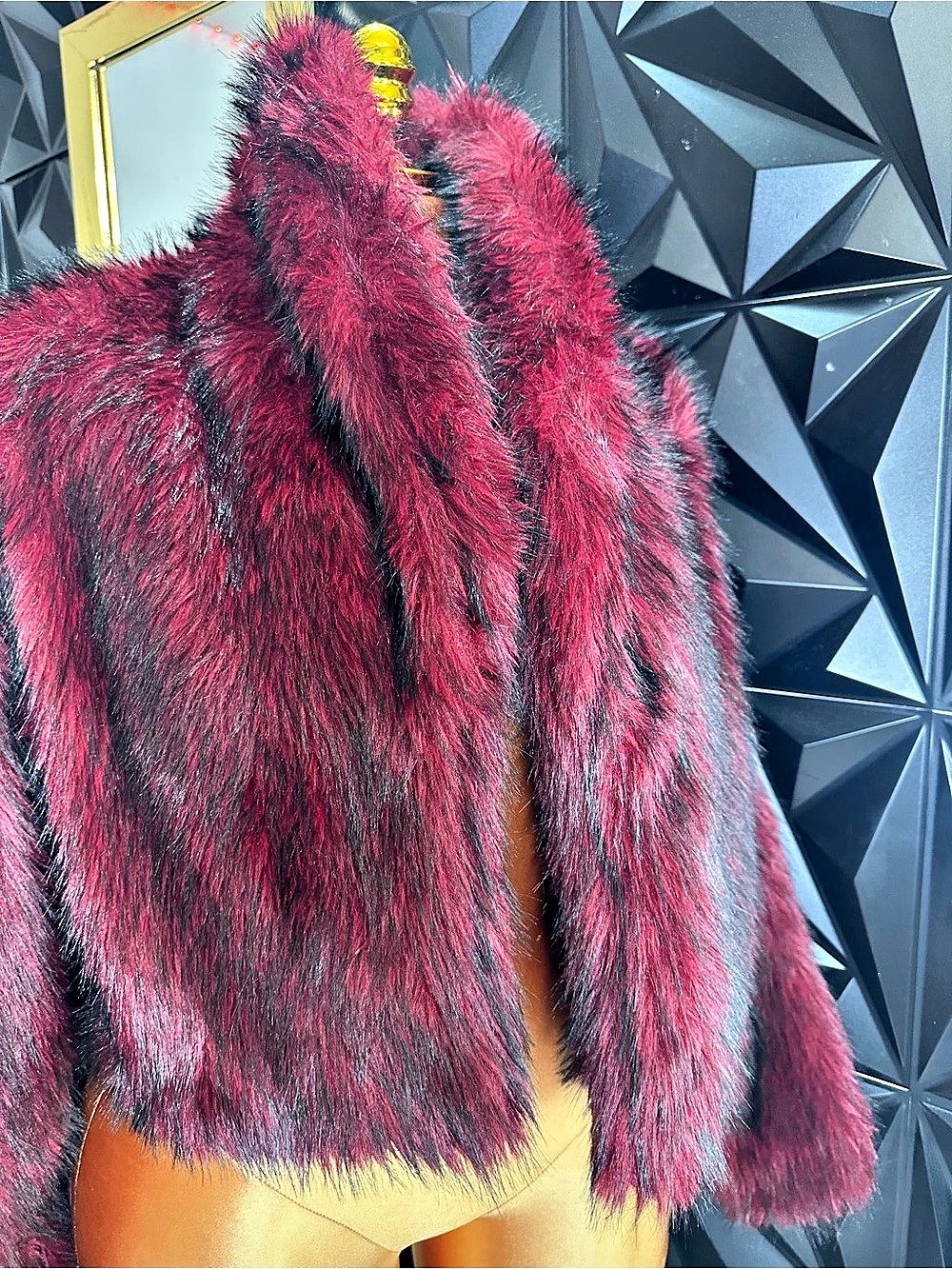 🔥🧥Faux Fur Jacket in Red Size Medium Like New